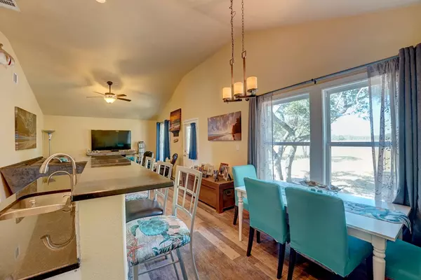 Rockport, TX 78382,2102 Prairie Rd