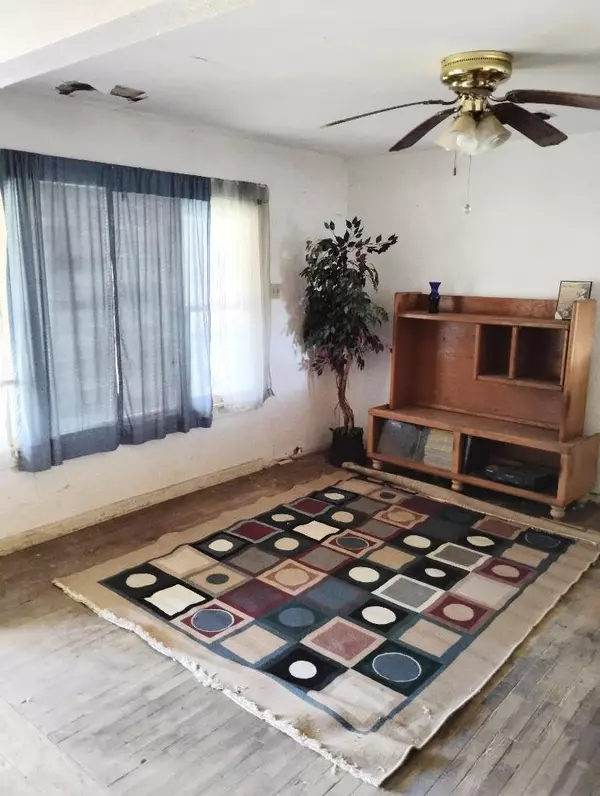 Aransas Pass, TX 78336,435 Deberry