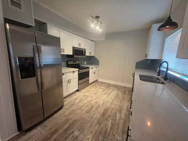 Rockport, TX 78382,1104 Allen St