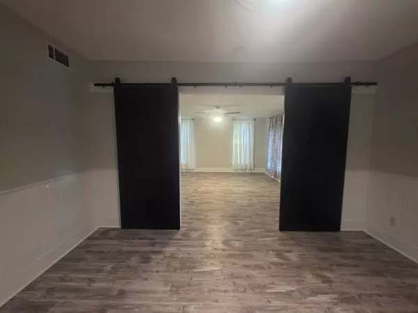 Rockport, TX 78382,1104 Allen St