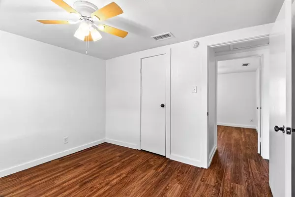 Rockport, TX 78382,619 Terry