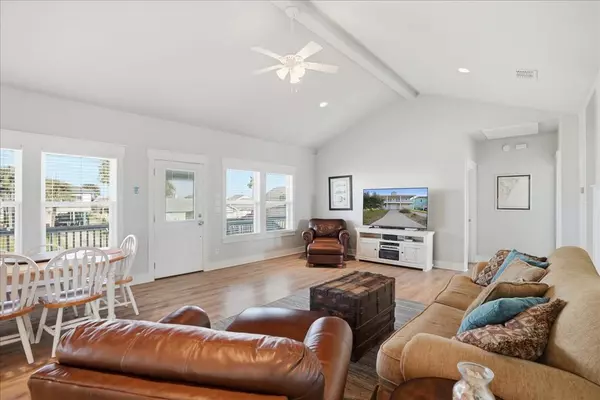 Rockport, TX 78382,217 Lands End