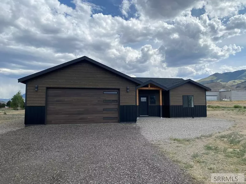 810 Excelsior Lane, Challis, ID 83226