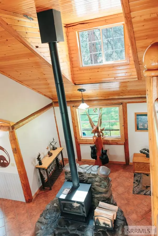 Gibbonsville, ID 83463,2862 N Hwy 93