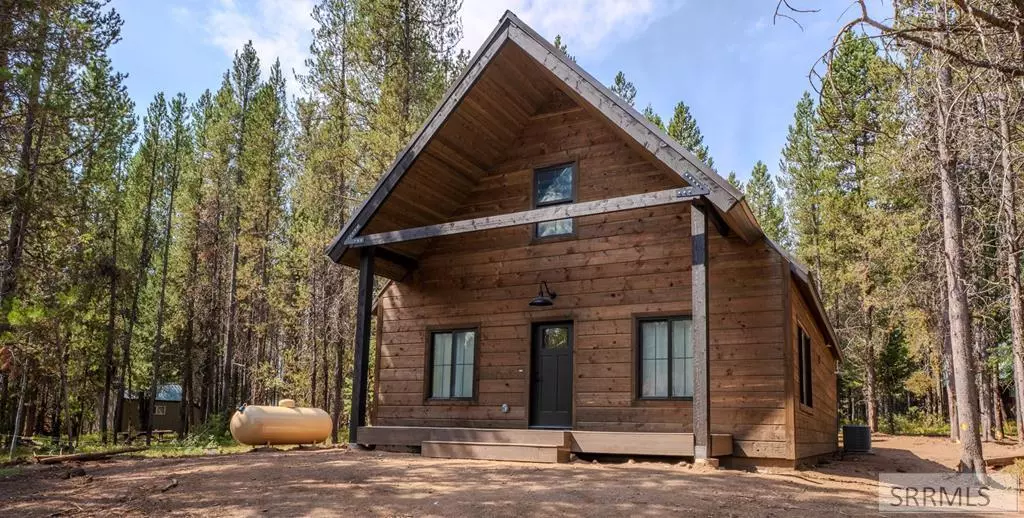 4031 Pawnee Road, Island Park, ID 83429