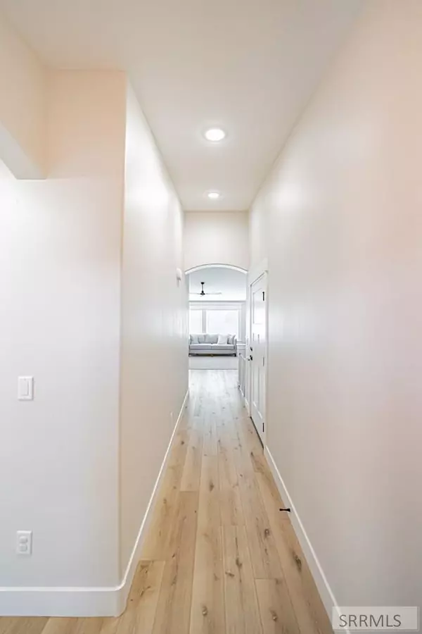 Idaho Falls, ID 83402,657 Waylend St