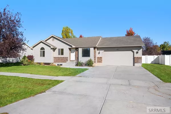 3277 Sweet Briar Drive, Idaho Falls, ID 83401