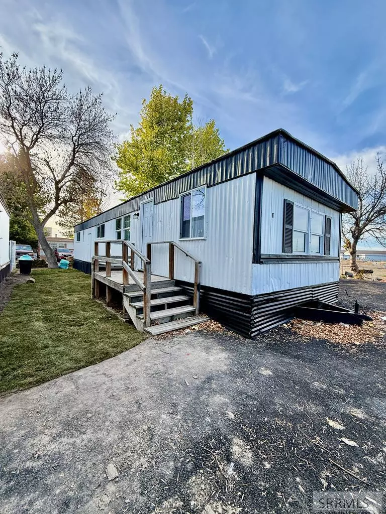 Idaho Falls, ID 83402,3570 S Yellowstone Hwy