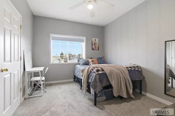 Rexburg, ID 83440,36 E Main Street