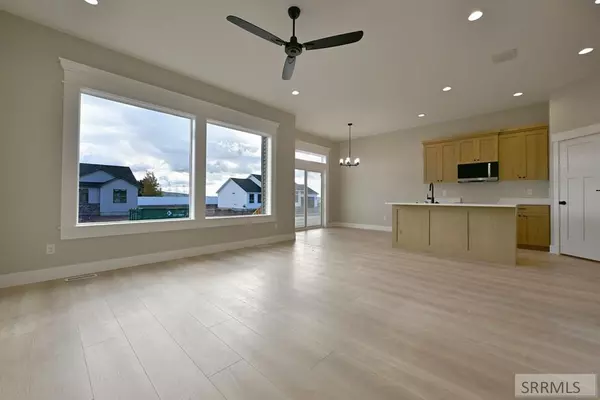 Ammon, ID 83406,3188 Desert Sky Dr