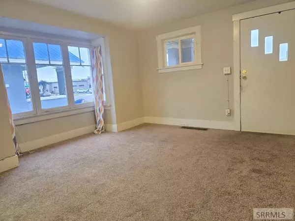 Rexburg, ID 83440,110 E 1st S