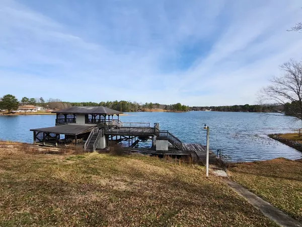 Henrico, NC 27842,127 Oaktree Dr