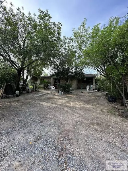 107 Ebano St, Sullivan City, TX 78595