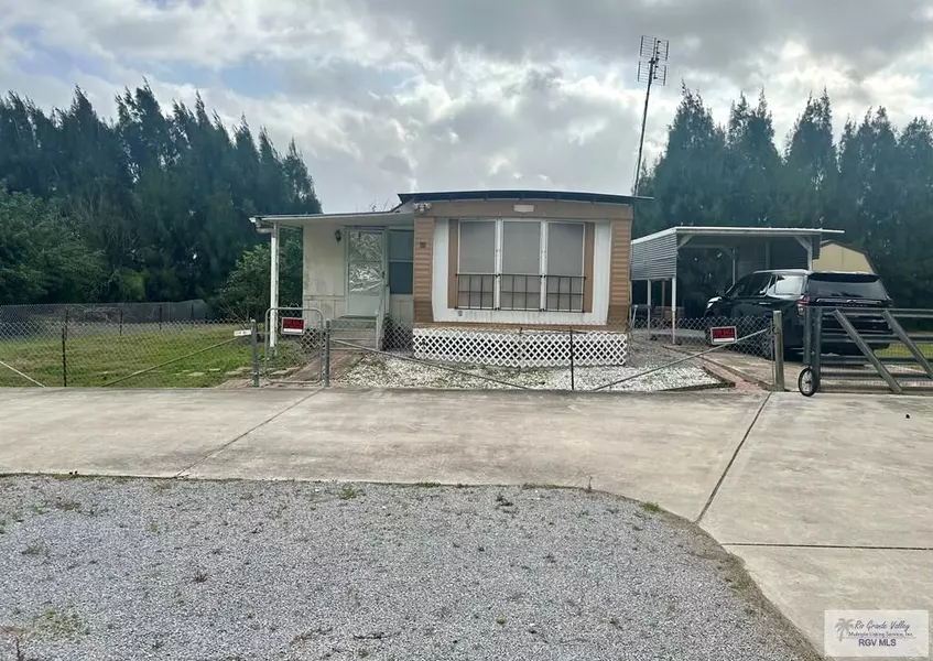 15208 Atascosa Dr., Rio Hondo, TX 78583