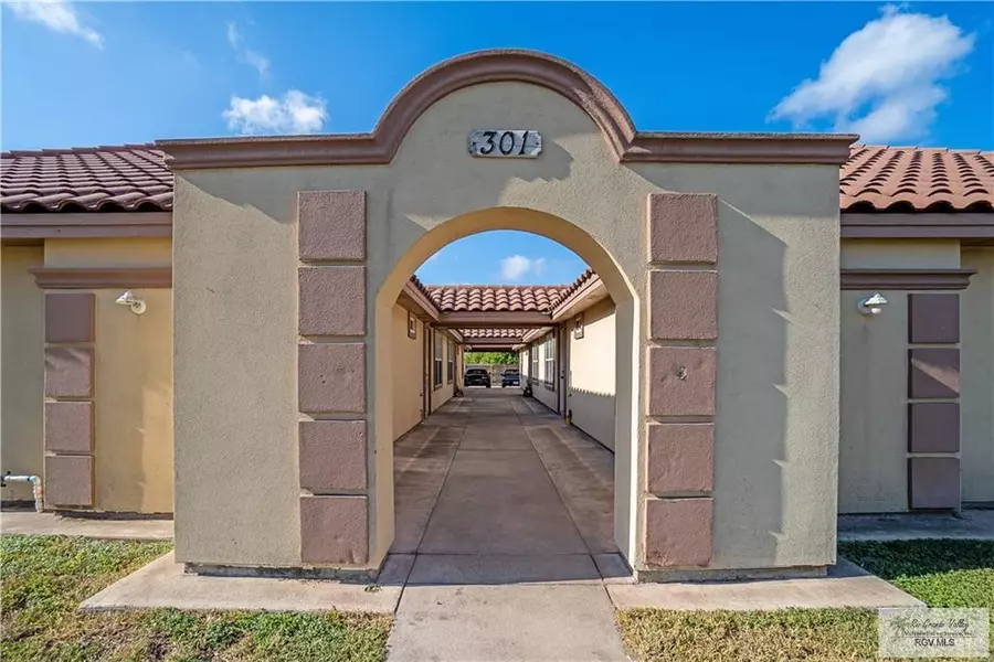 301 Ridge Ave, San Juan, TX 78577