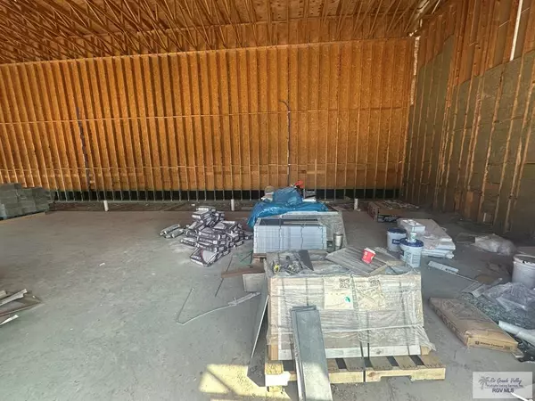 Brownsville, TX 78520,1390 Expressway 77