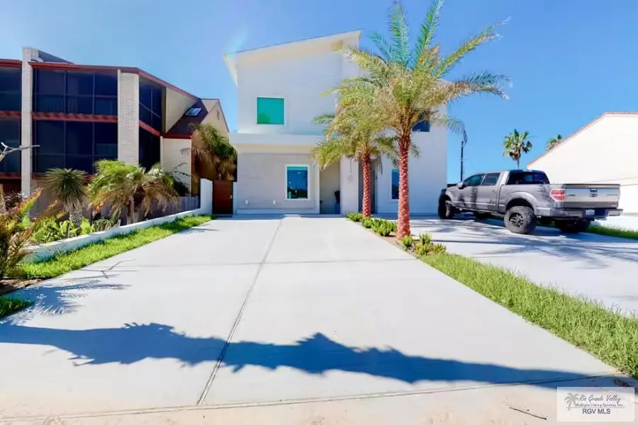 116 Dolphin St., South Padre Island, TX 78597