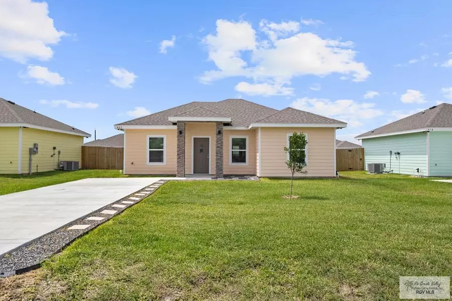 422 Arroyo Ln., La Feria, TX 78559