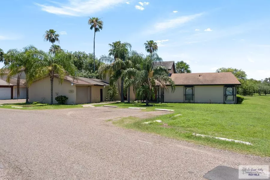 706-1 Continental Dr., Brownsville, TX 78520