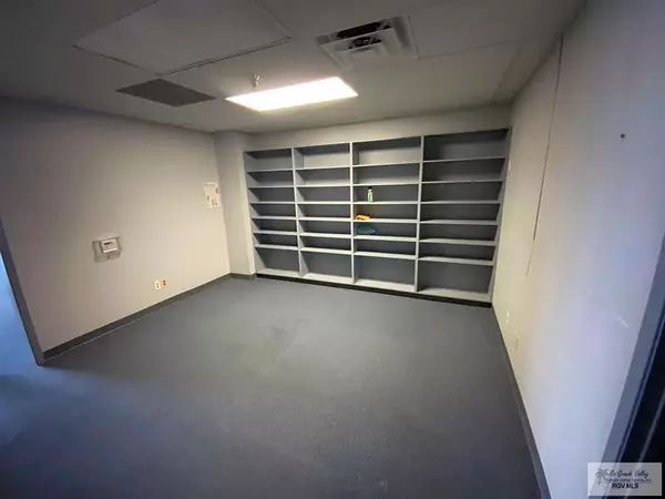 Victoria, TX 77901,4102 Navarro St.