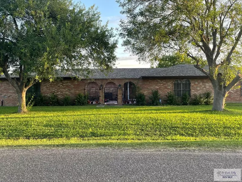 209 Santa Lorraine Ave., Santa Rosa, TX 78593