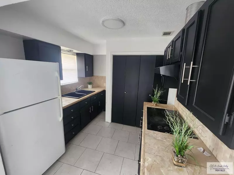 205 Calle Amistosa, Brownsville, TX 78520