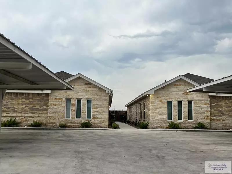 4902 Hiawatha Dr, Pharr, TX 78577