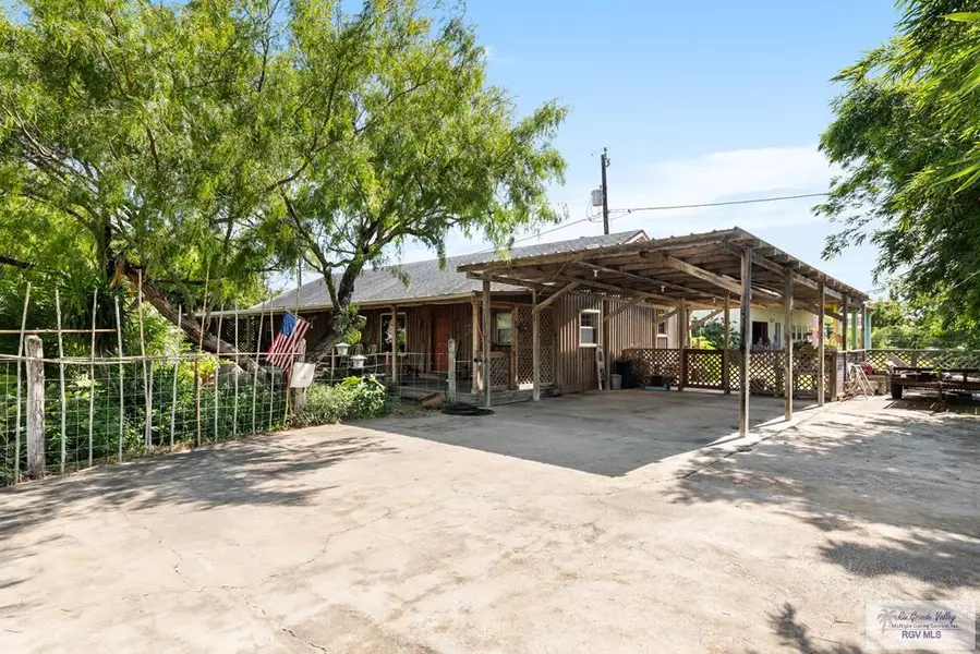 342 Harbor St., Port Mansfield, TX 78598