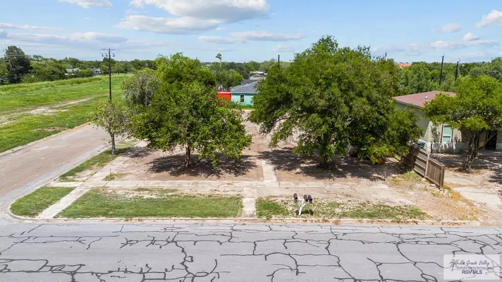 1301 1st St., Harlingen, TX 78550