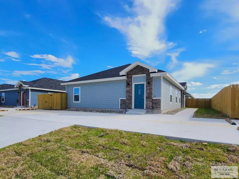 2325 Valley Circle, La Feria, TX 78559