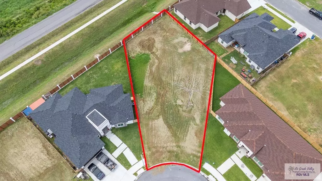 000 Hedgerow Ct, Brownsville, TX 78526