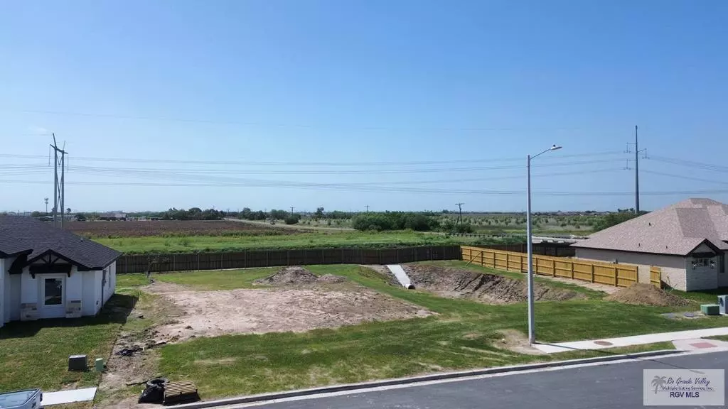 1414 Stirrup Cir, San Benito, TX 78586