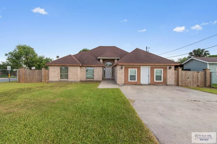 6540 Dockberry Rd, Brownsville, TX 78521