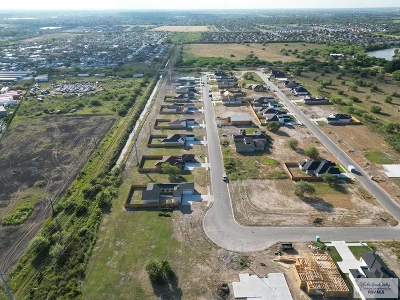 20 Paseo Cafetos St, Brownsville, TX 78526