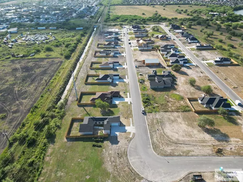 21 Paseo Cafetos St, Brownsville, TX 78526