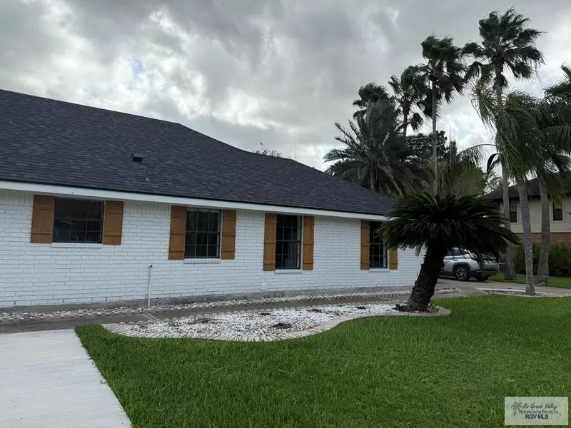 48 Pizarro Ave., Rancho Viejo, TX 78575