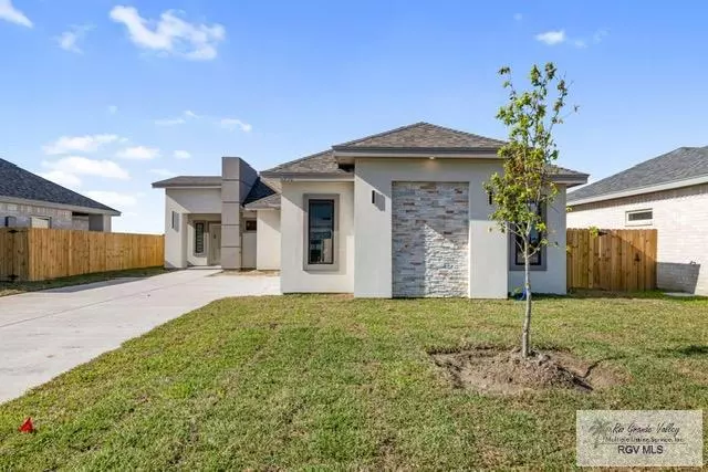 2936 Bethlehem Dr, Brownsville, TX 78520