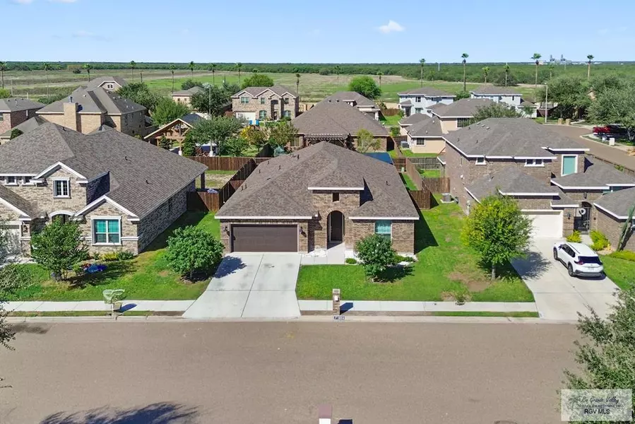 1904 Bunting Ln, Mission, TX 78572