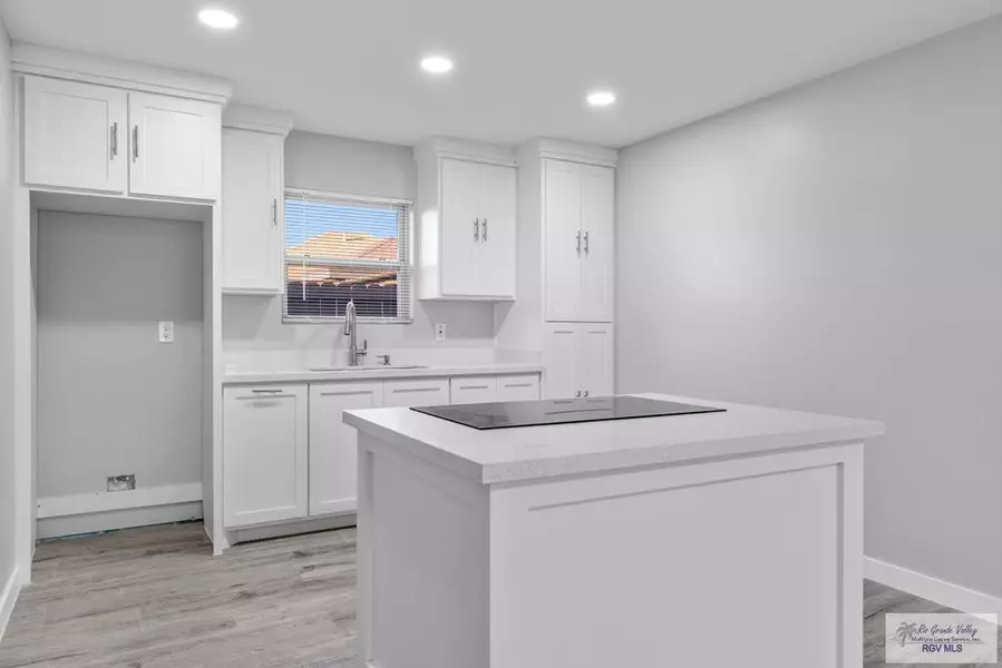 4528 Peacock St, Brownsville, TX 78526