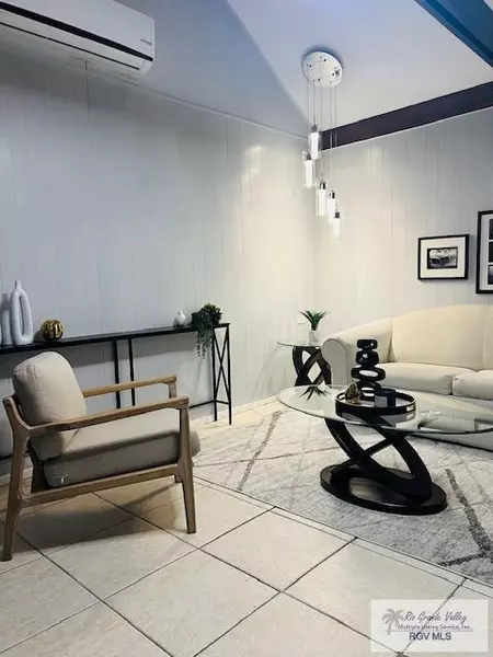 228-1 Country Club Rd., Brownsville, TX 78526