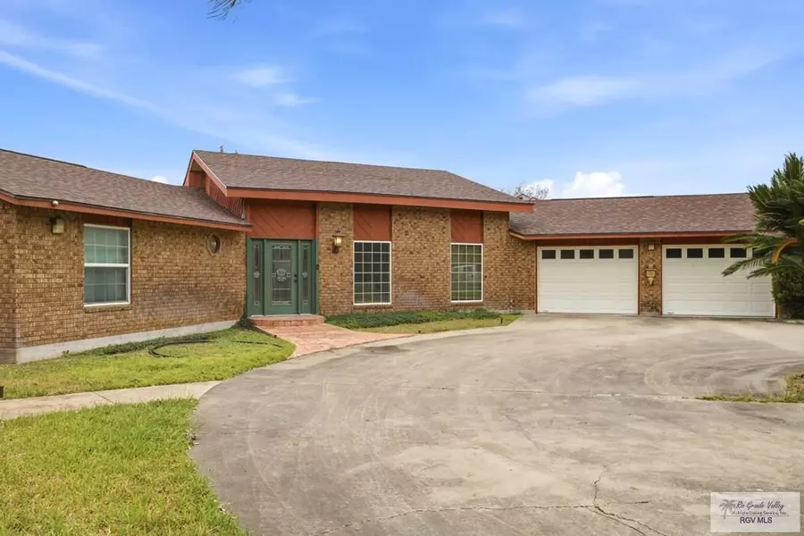 606 Pinehurst Dr., Harlingen, TX 78552