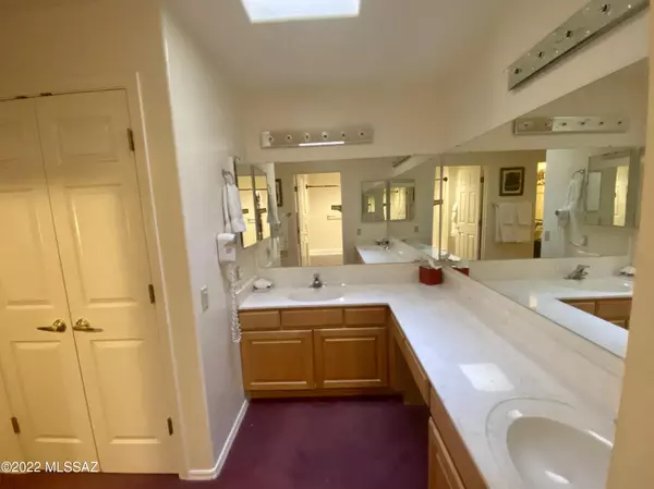 Green Valley, AZ 85622,1853 W Demetrie LOOP