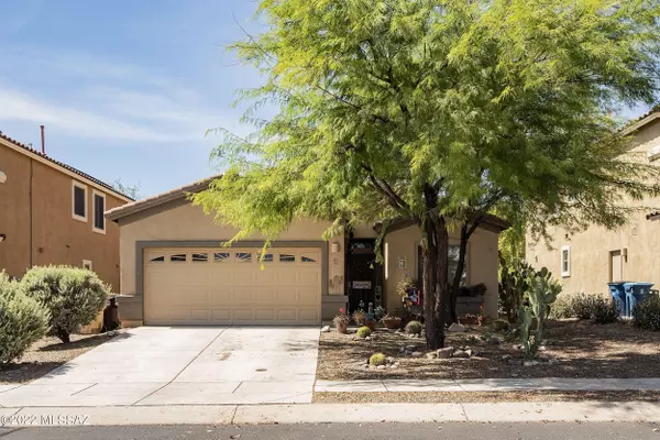 Sahuarita, AZ 85629,493 W Corte Planga