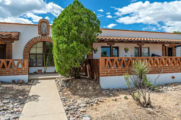 Green Valley, AZ 85614,408 S La Canada DR #C