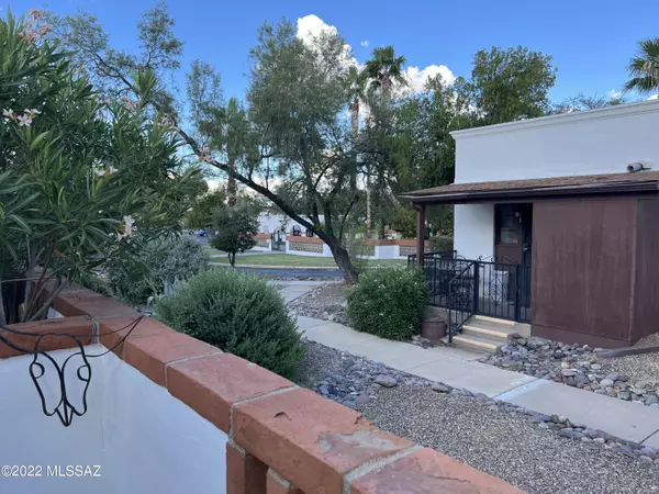 Green Valley, AZ 85614,176 S Paseo Pena #A