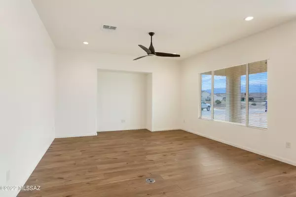 Oracle, AZ 85623,61811 E Talc ST