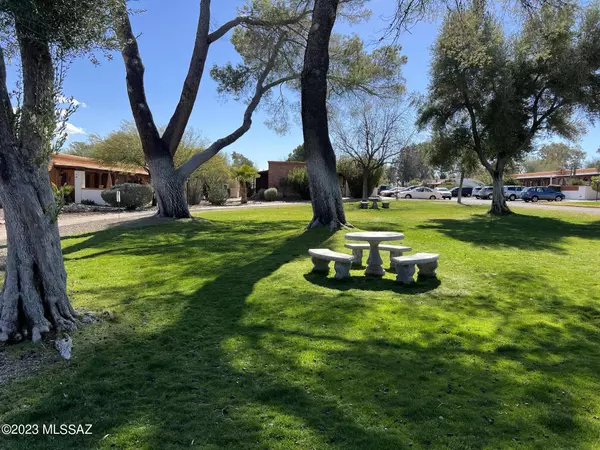 Green Valley, AZ 85614,247 S Paseo Sarta #C