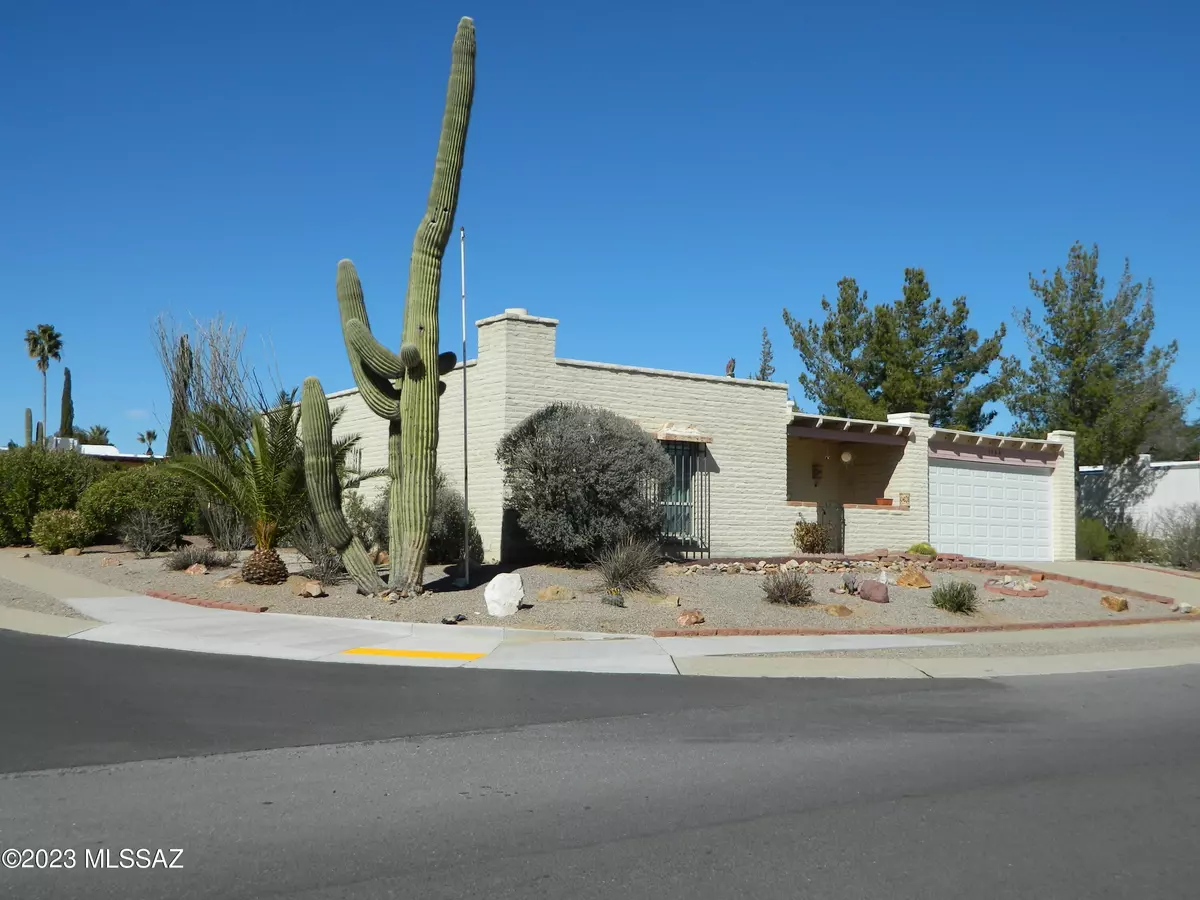 Green Valley, AZ 85614,1560 S Abrego DR