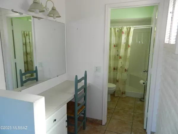 Green Valley, AZ 85614,1560 S Abrego DR