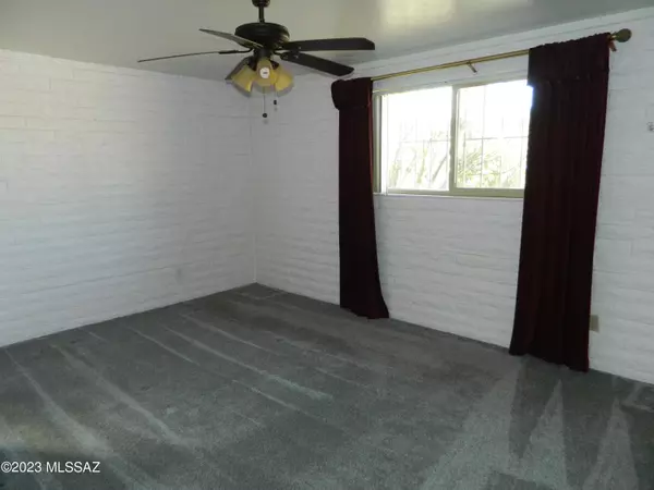 Green Valley, AZ 85614,1560 S Abrego DR